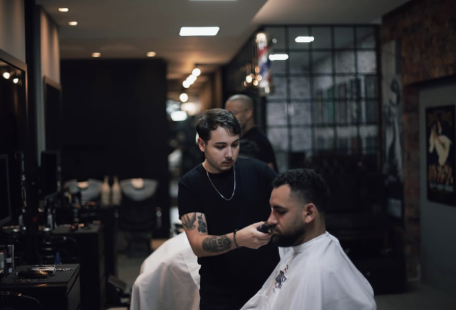 Precisão em um corte masculino